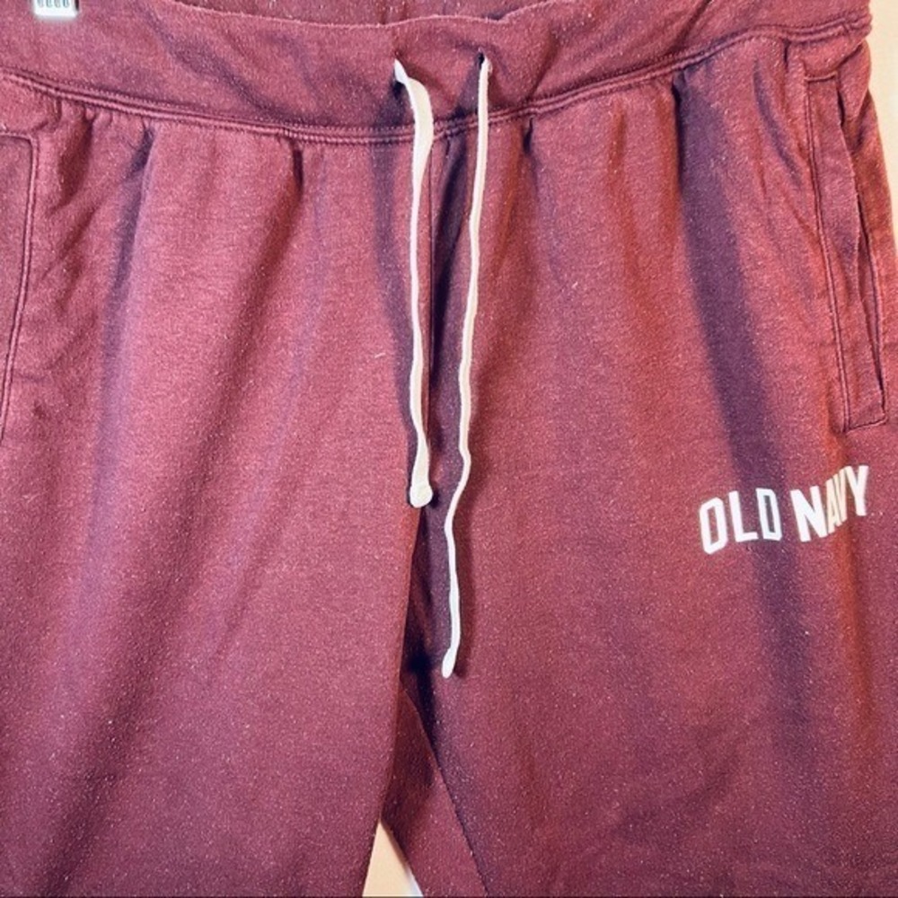 Old‎ Navy Burgundy Straight Leg Pants Size Medium - Picture 6 of 9